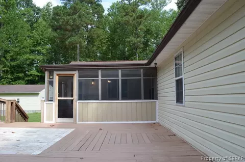 10050 Skillman Ln, Gloucester, VA 23061 photo 8