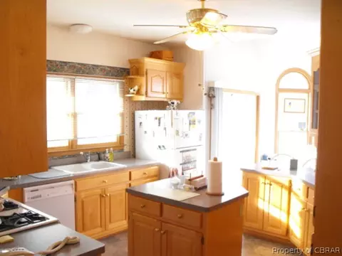 2573 Wright Rd, Saluda, VA 23149 photo 14