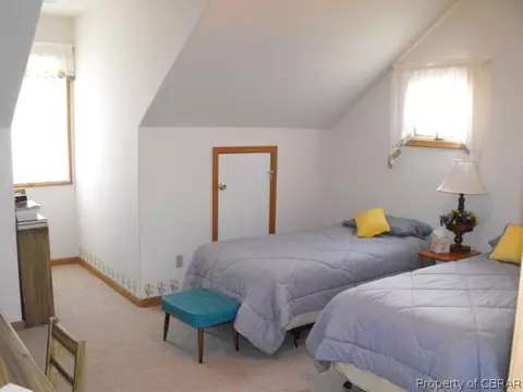 2573 Wright Rd, Saluda, VA 23149 photo 7