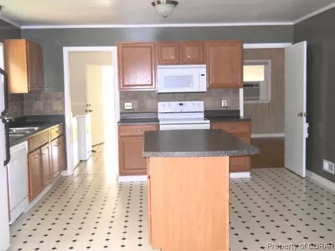 122 Braddock Rd, Williamsburg, VA 23185 photo 6