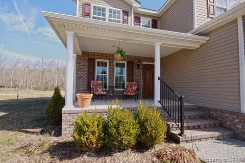 5297 Liberty Ct, Gloucester, VA 23061 photo 2