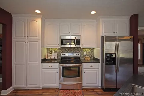 5297 Liberty Ct, Gloucester, VA 23061 photo 6
