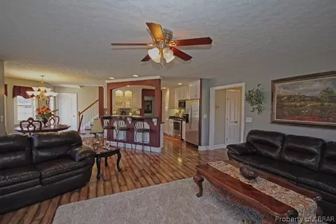 5297 Liberty Ct, Gloucester, VA 23061 photo 4