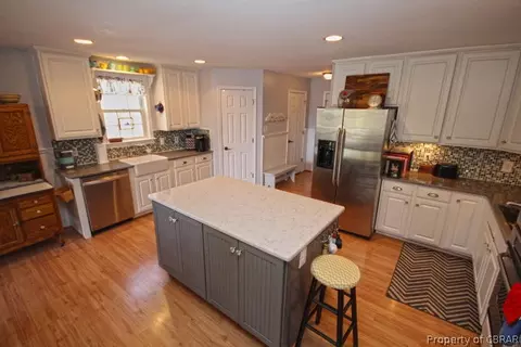 2735 Shell Rd, Gloucester, VA 23061 photo 9