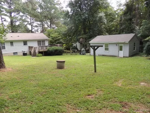 6480 Meadow Dr, Gloucester, VA 23061 photo 13