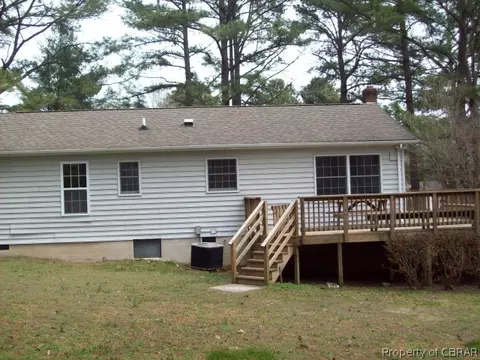 6480 Meadow Dr, Gloucester, VA 23061 photo 3