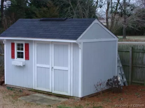 1863 Highland Dr, Gloucester Point, VA 23062 photo 14