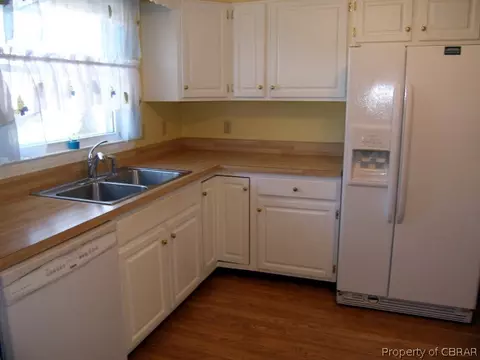 241 Bluffield Ln, Lancaster, VA 22503 photo 3