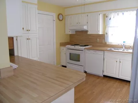 241 Bluffield Ln, Lancaster, VA 22503 photo 17