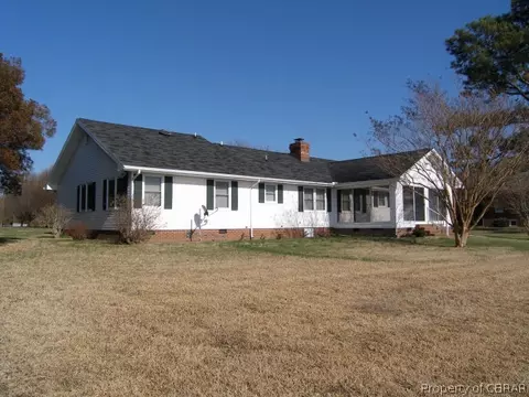 241 Bluffield Ln, Lancaster, VA 22503 photo 2