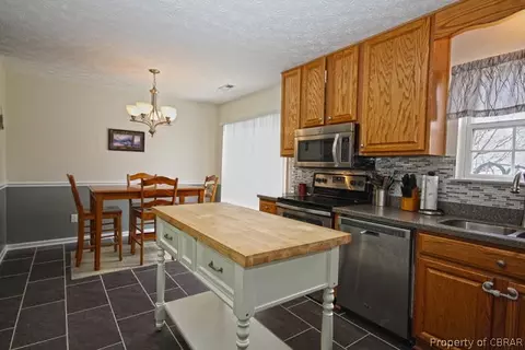7724 Rob Ln, Gloucester, VA 23061 photo 6