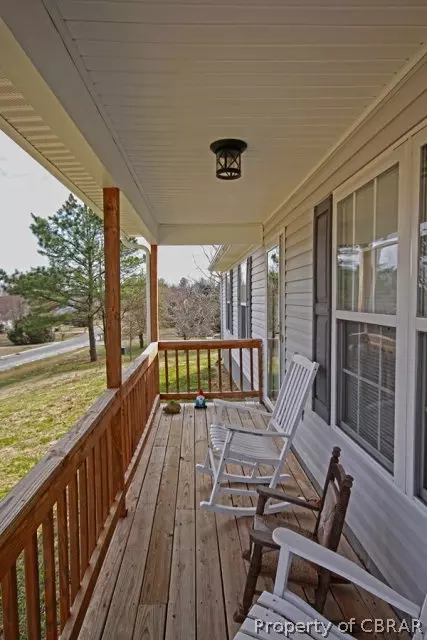 7724 Rob Ln, Gloucester, VA 23061 photo 2