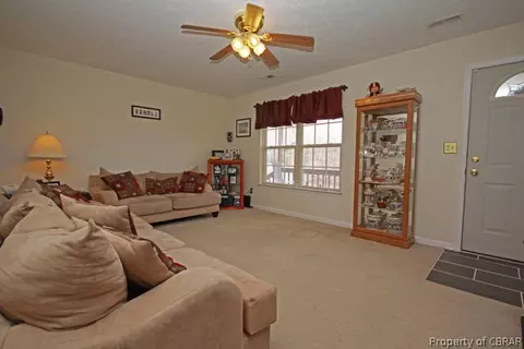 7724 Rob Ln, Gloucester, VA 23061 photo 4