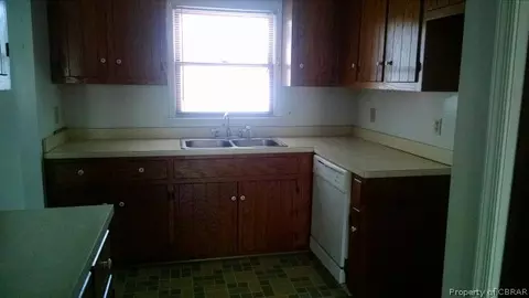 5730 Turtle Dr, Gloucester, VA 23061 photo 4