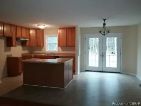 9386 Sheldon Ln, Gloucester, VA 23061 photo 8