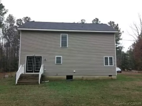 9386 Sheldon Ln, Gloucester, VA 23061 photo 4