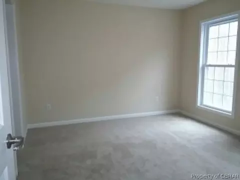9386 Sheldon Ln, Gloucester, VA 23061 photo 12