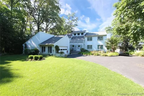 526 Yankee Point Rd, Lancaster, VA 22503 photo 2