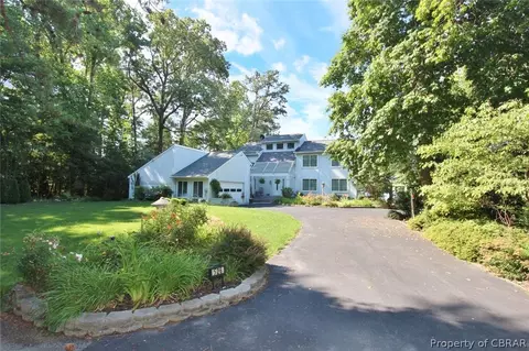 526 Yankee Point Rd, Lancaster, VA 22503 photo 4