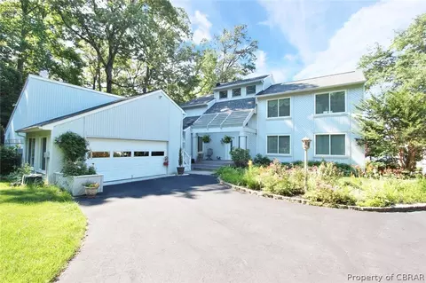 526 Yankee Point Rd, Lancaster, VA 22503 photo 5