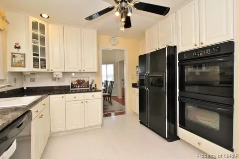526 Yankee Point Rd, Lancaster, VA 22503 photo 33