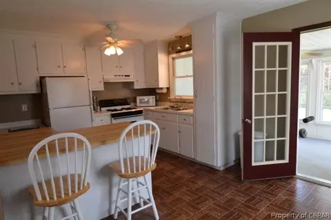 7035 Potter Ln, Gloucester, VA 23061 photo 8
