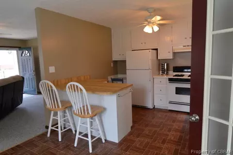 7035 Potter Ln, Gloucester, VA 23061 photo 11