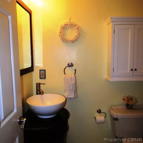 7406 Battery Dr, Gloucester Point, VA 23062 photo 8