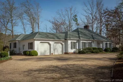 185 Walden Dr, Weems, VA 22576 photo 25