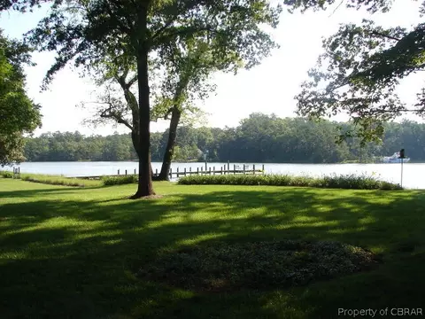 5597 Paynes Point Rd, Gloucester, VA 23061 photo 6