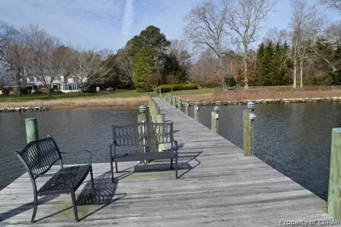 5597 Paynes Point Rd, Gloucester, VA 23061 photo 8
