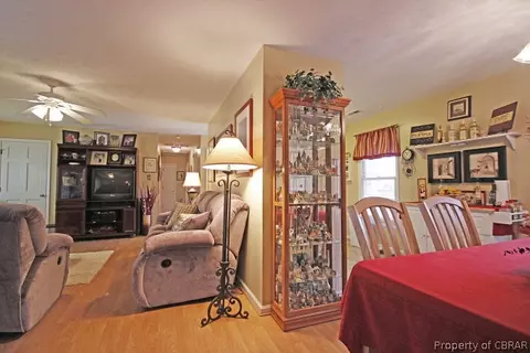 7862 Cedar Springs Dr, Gloucester, VA 23061 photo 8