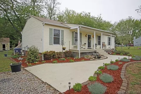 7862 Cedar Springs Dr, Gloucester, VA 23061 photo 1