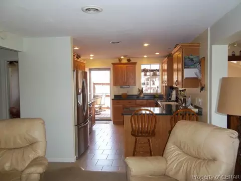 12153 Roane Ave, Gloucester, VA 23061 photo 17