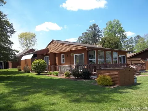 12153 Roane Ave, Gloucester, VA 23061 photo 1