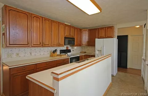 11616 Parnassus Ln, Gloucester, VA 23061 photo 9