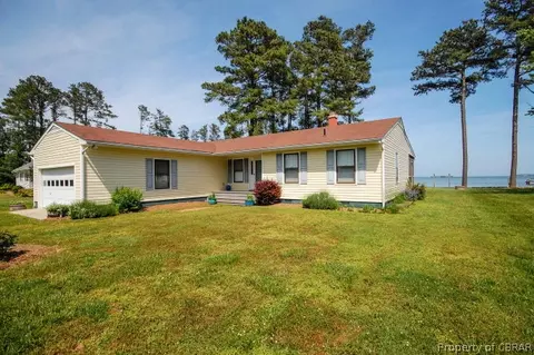 54 Clarke Rd, Topping, VA 23169 photo 1
