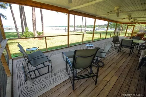 54 Clarke Rd, Topping, VA 23169 photo 32