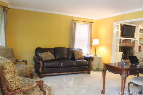 8 Riding Path, Hampton, VA 23669 photo 3