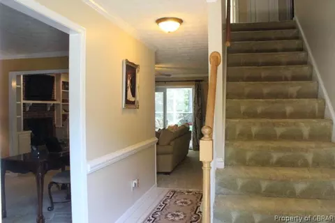 8 Riding Path, Hampton, VA 23669 photo 2