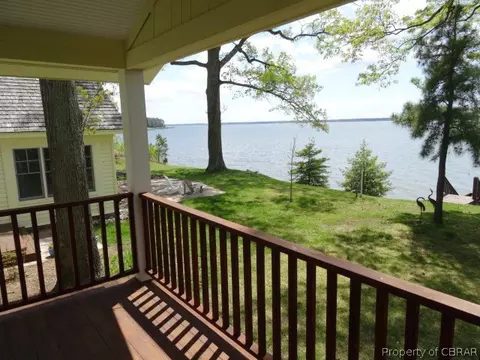 4456 Hermitage Ln, Gloucester, VA 23061 photo 5