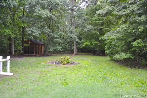 6153 Fletcher Rd, Gloucester, VA 23061 photo 9