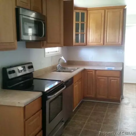 1611 Greate Rd, Gloucester Point, VA 23062 photo 6