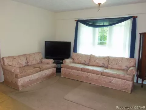 9128 Indian Rd, Gloucester, VA 23061 photo 4