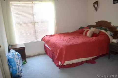 8373 Kitchener Dr, Gloucester, VA 23061 photo 4