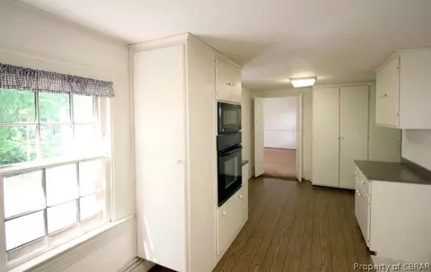 6521 T C Walker Rd, Gloucester, VA 23061 photo 9
