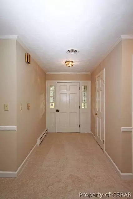 6298 Ware Point Rd, Gloucester, VA 23061 photo 3