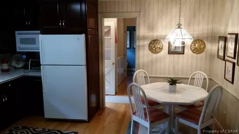1769 Gloucester Rd, Gloucester Point, VA 23062 photo 4