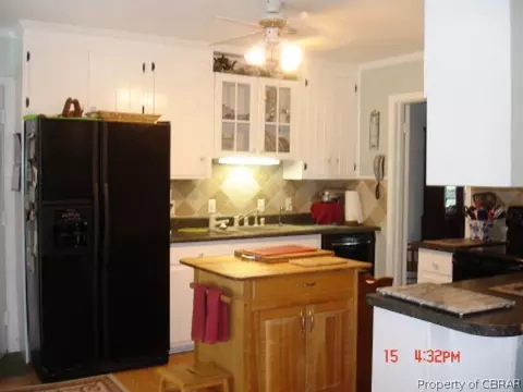 8280 Circle Dr, Hayes, VA 23072 photo 8