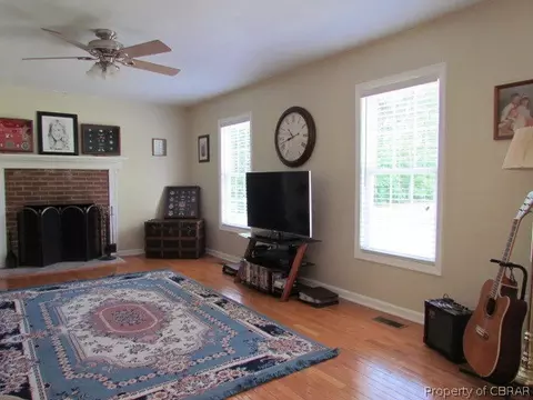 6089 Carter Hill St, Gloucester, VA 23061 photo 7